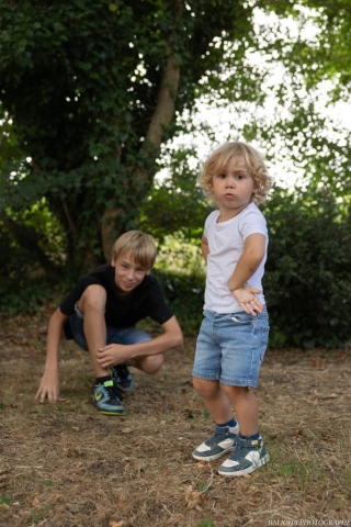 Séance bébé/enfant/famille, en extérieur, lumière naturelle, photographe La Rochelle