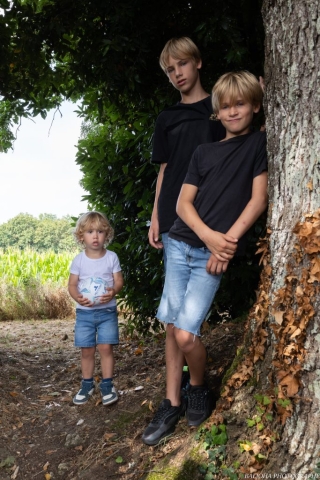 Séance bébé/enfant/famille, en extérieur, lumière naturelle, photographe La Rochelle